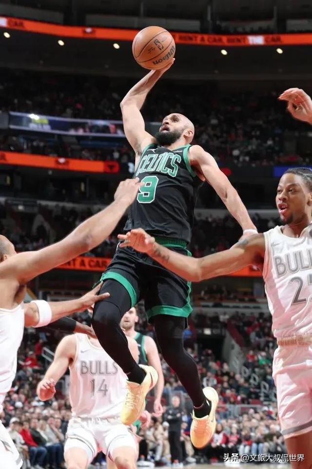 NG SPORTS-包含塔图姆连续十二场比赛得分超过败北,公牛挑战极限!的词条