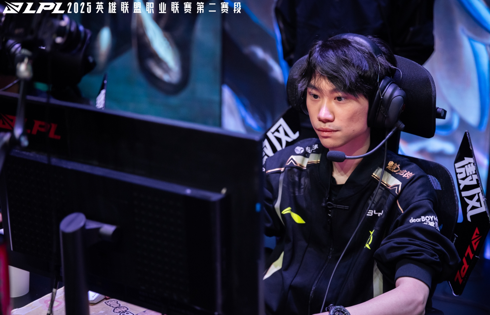 NG体育- theshy近期直播回放 